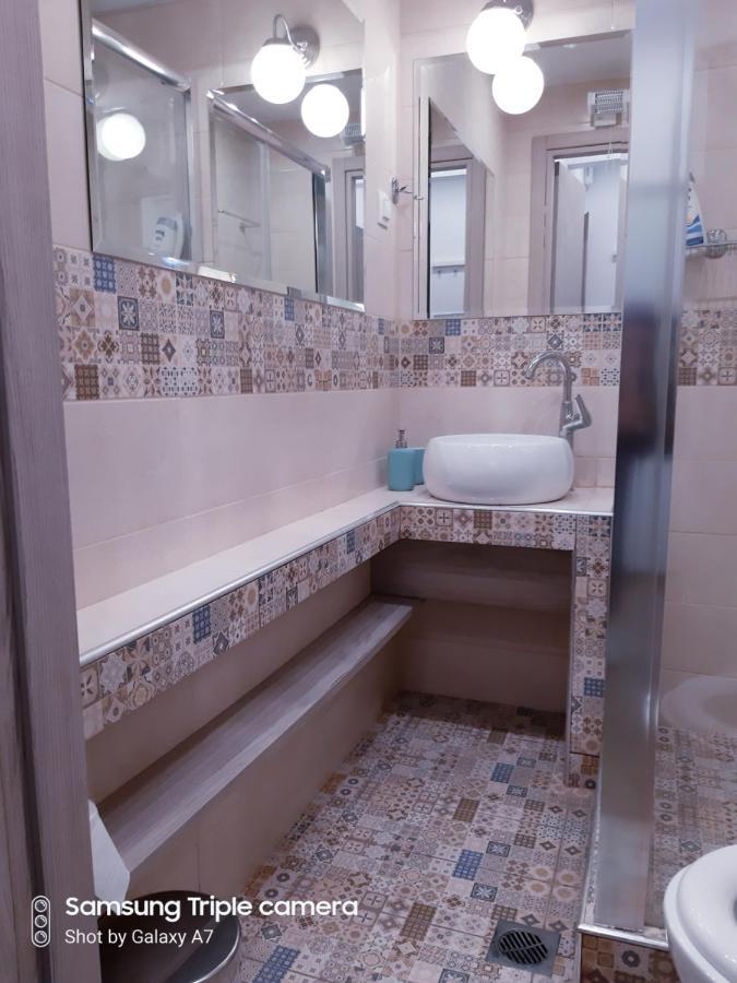 Cosy And Central Stoudio Apartment เทสซาโลนิกิ ภายนอก รูปภาพ