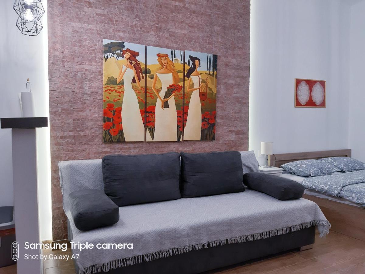 Cosy And Central Stoudio Apartment เทสซาโลนิกิ ภายนอก รูปภาพ